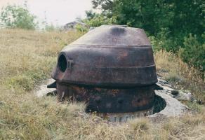 Ligne Maginot - AMODON (TD N° 600) - (Cuve pour arme d'infanterie) - La tourelle en 1982
La cuve bétonnée est bien visible sur la photo