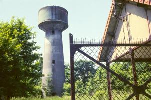 Ligne Maginot - TETING CAMP - (Camp de sureté) - Le château d'eau alimentant le camp
Photo prise en 1989