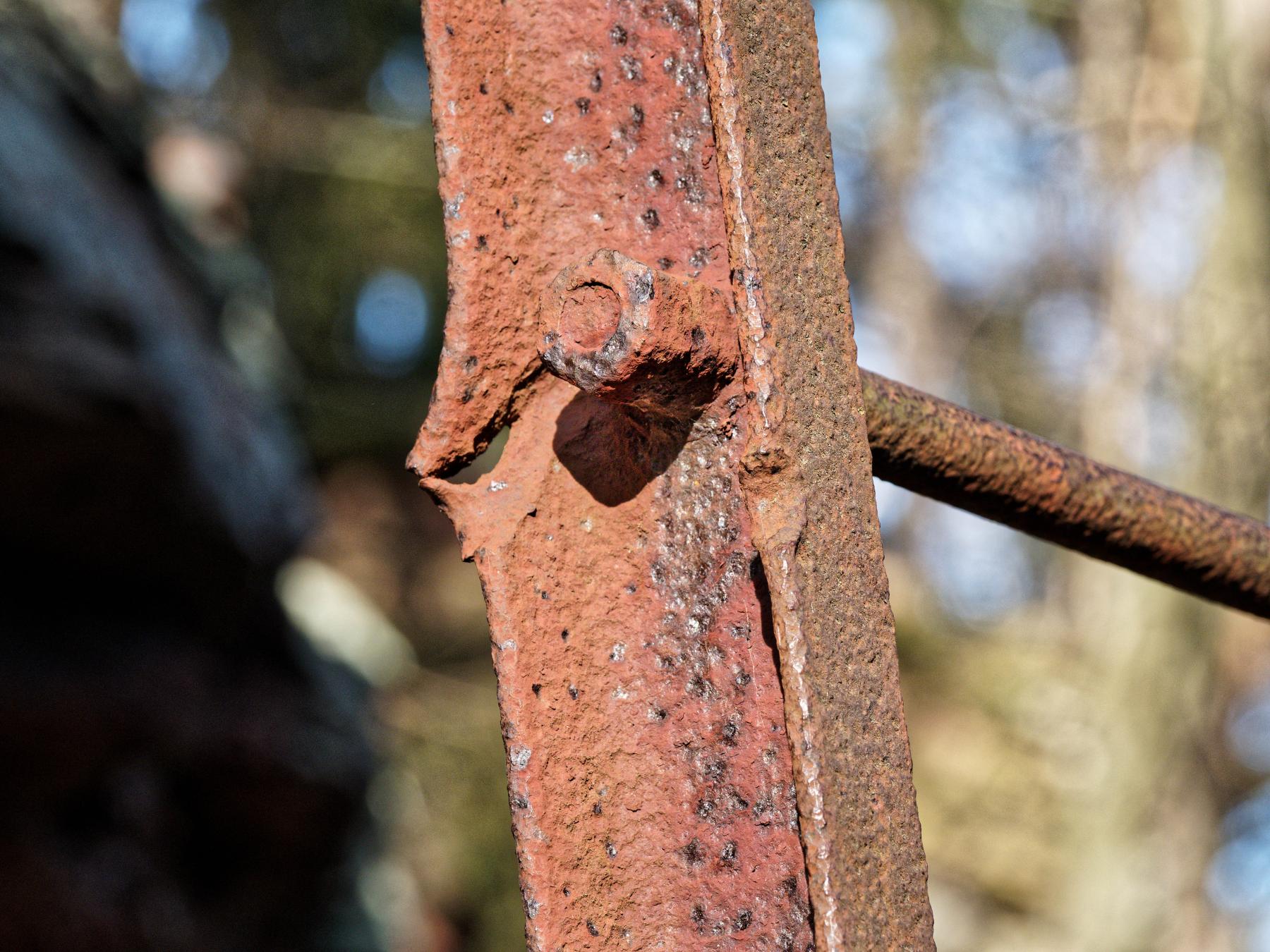 Ligne Maginot - WURZELKOPF - (Observatoire d'artillerie) - Des traces de balle sont visibles sur l'échelle