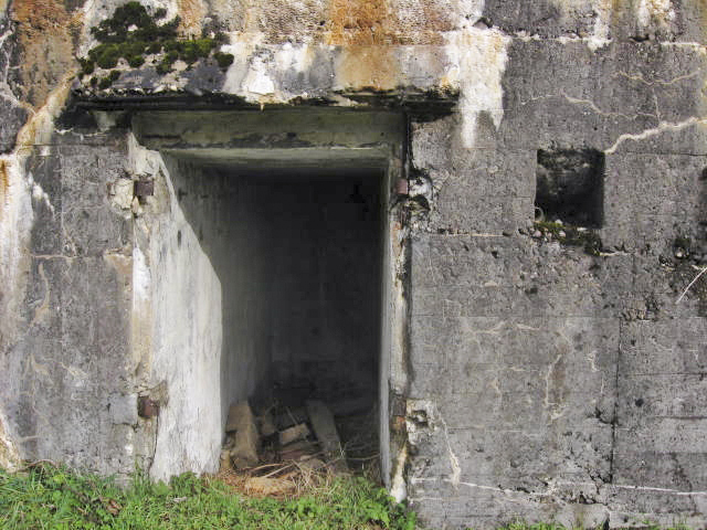 Ligne Maginot - X75 - (Chambre de coupure - Avec central) - L'entrée