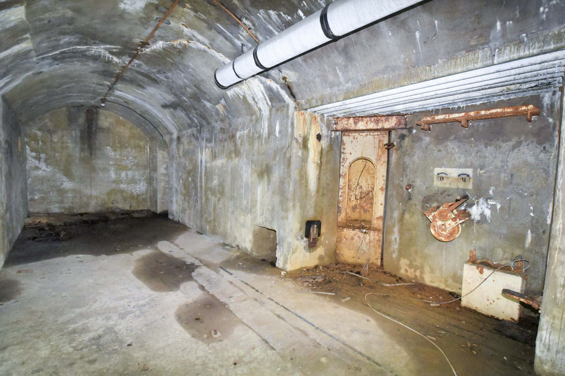 Ligne Maginot - FORT JEANNE D'ARC (3° ARMEE) - (PC de Région Fortifiée) - Batterie droite pour canons de 10 cm