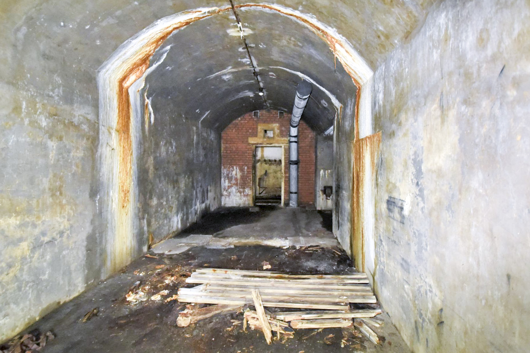 Ligne Maginot - FORT JEANNE D'ARC (3° ARMEE) - (PC de Région Fortifiée) - Batterie droite pour canons de 10 cm