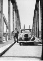 Ligne Maginot - VF60 - LIAISON SAINT-HUBERT / REINANGE - (RESEAU - Voie 60 - Antenne ou rocade ferroviaire) - PONT DE LAMPEN NORD
Photo du pont alors en construction, noter la séparation de la partie routière et de la partie gauche destinée à la voie de 60 non encore posée. (1933?)