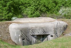 Ligne Maginot - BOUST - O13 - (Observatoire d'artillerie) - Totalement débroussaillé