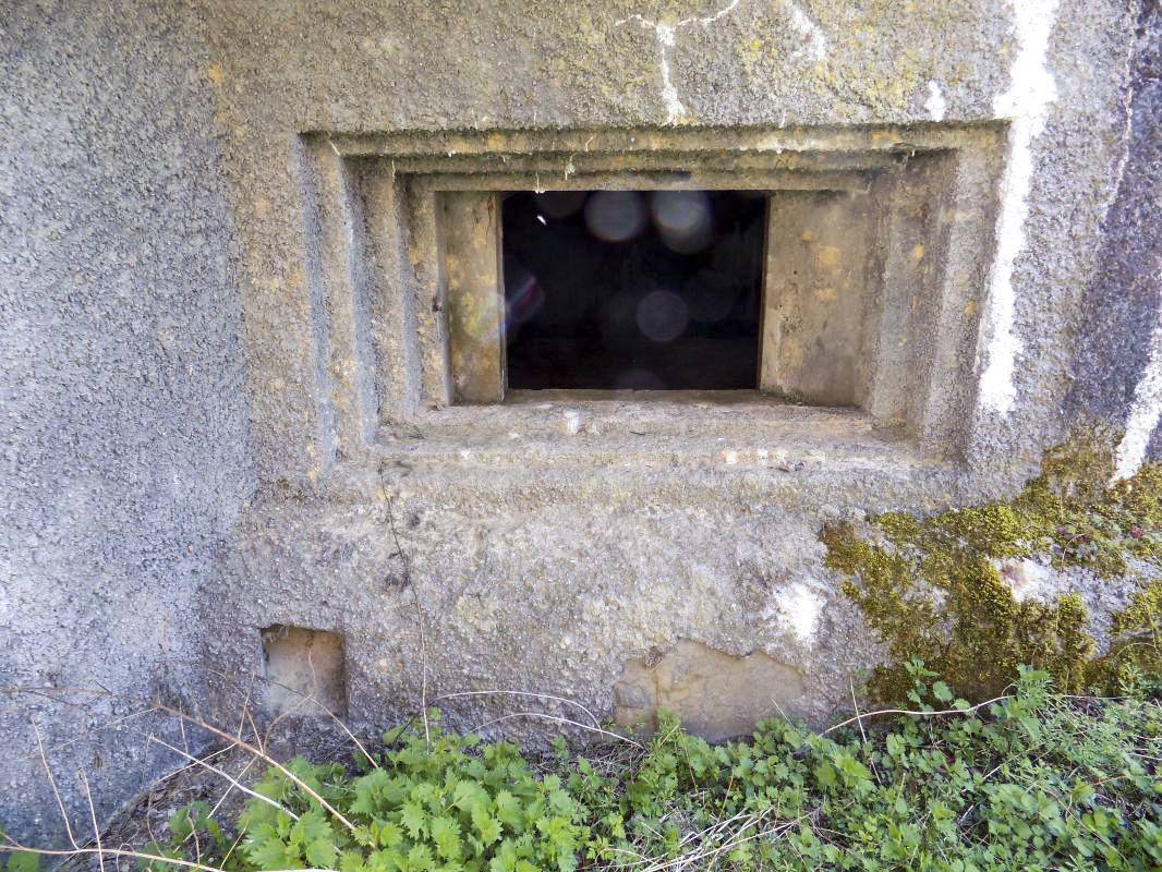 Ligne Maginot - A59 - HIRAUMONT SUD - (Casemate d'infanterie - Simple) - Face frontale, créneau AC