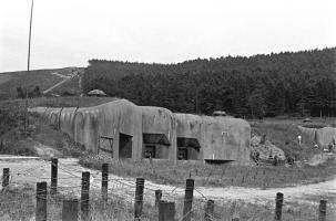 Ligne Maginot - HOCHWALD - (Ouvrage d'artillerie) - Bloc 12
Casemate d'artillerie
Canons de 75 modèle 29