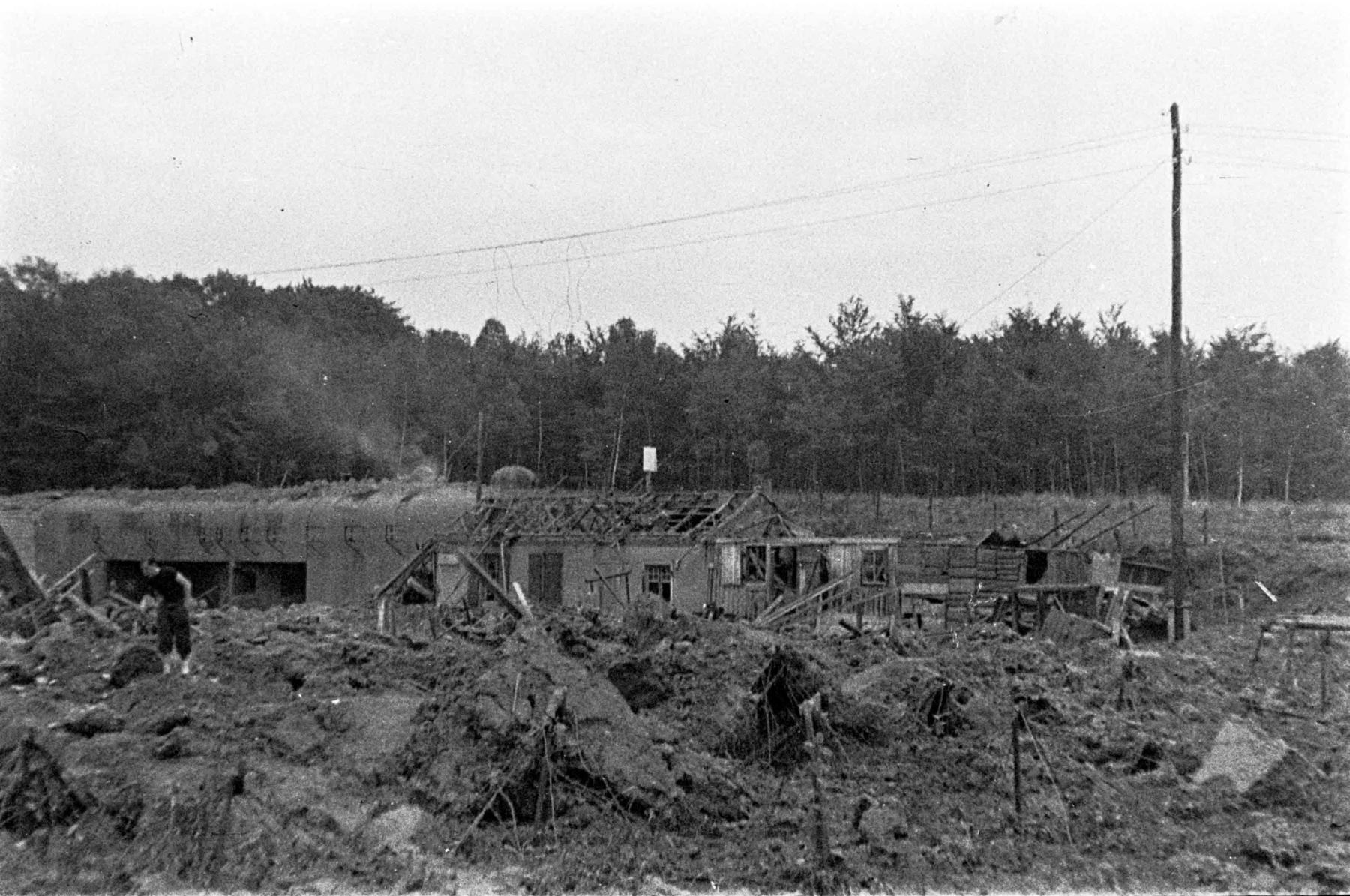 Ligne Maginot - SCHOENENBOURG - (Ouvrage d'artillerie) - L'entrée des hommes après les combats