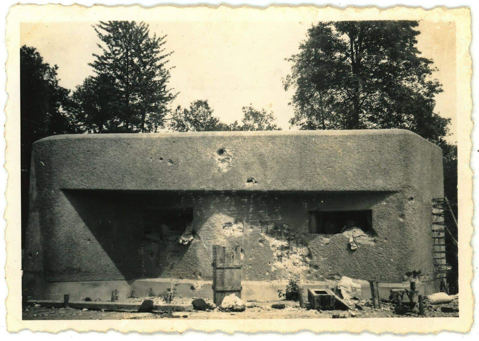 Ligne Maginot - A25 - PATTE D'OIE - (Blockhaus pour canon) - 