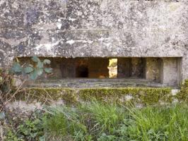 Ligne Maginot - BA95 - BOUT D'EN HAUT SUD - (Blockhaus pour canon) - Face frontale, créneau Hotchkiss