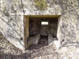 Ligne Maginot - BA95 - BOUT D'EN HAUT SUD - (Blockhaus pour canon) - L'entrée AC