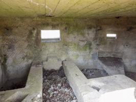 Ligne Maginot - BA95 - BOUT D'EN HAUT SUD - (Blockhaus pour canon) - Face frontale créneaux AC et Hotchkiss