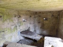 Ligne Maginot - BA95 - BOUT D'EN HAUT SUD - (Blockhaus pour canon) - Face frontale créneaux Hotchkiss et face droite créneau Obs/FM