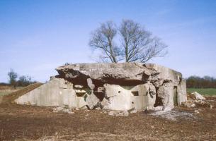 Ligne Maginot - AC3B - MC15  - BIDING NORD - (Casemate d'artillerie) - 