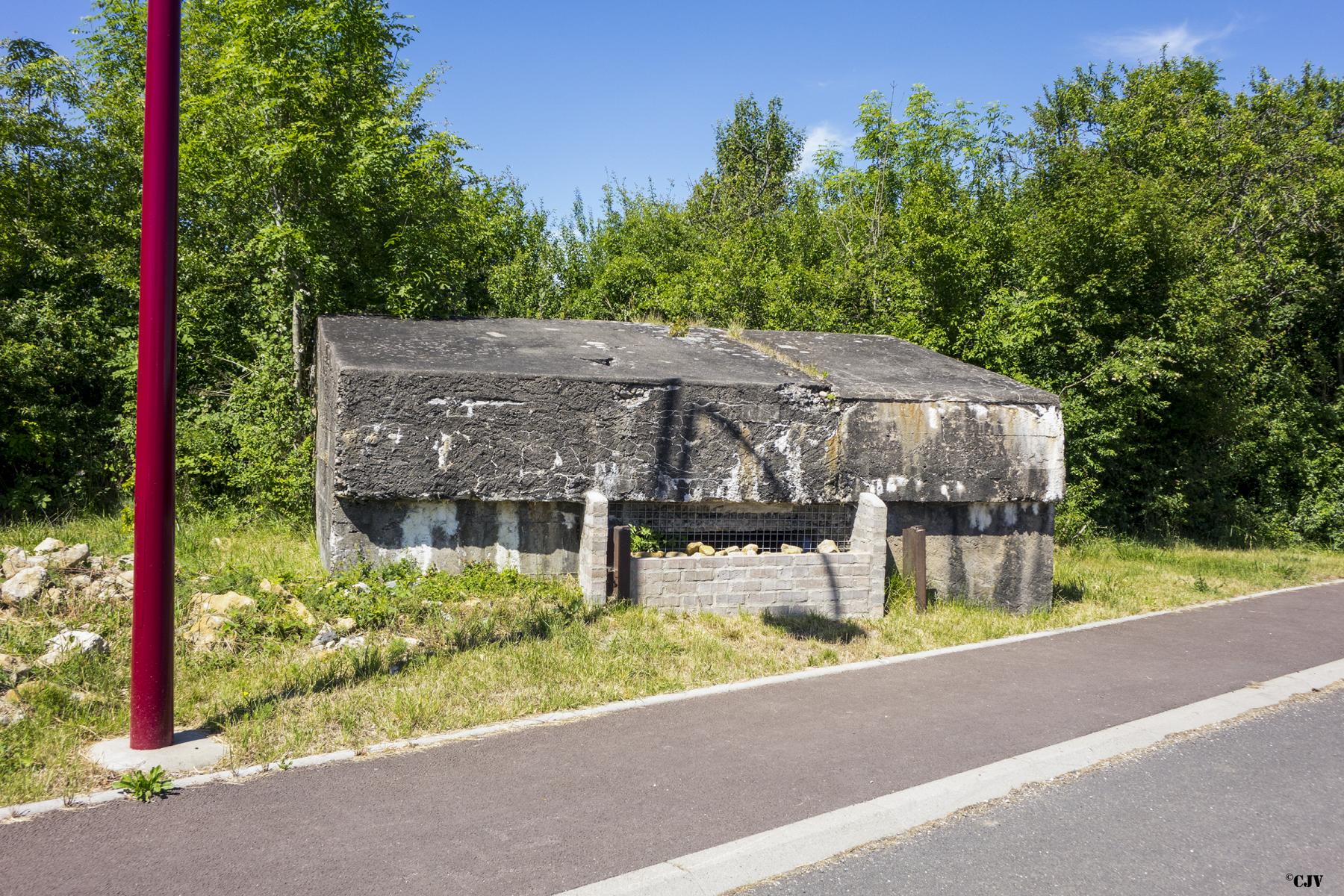 Ligne Maginot - BIDING EST 2 - (Blockhaus pour canon) - 