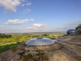 Ligne Maginot - CHENES BRULES - O4 - (Observatoire d'artillerie) - Vue vers Kemplich avec la cloche VP au premier plan