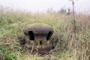 Ligne Maginot - AUMETZ - A7 - (Ouvrage d'infanterie) - Bloc 2
Champignon de prise d'air, le seul cuirassement rescapé de l'ouvrage