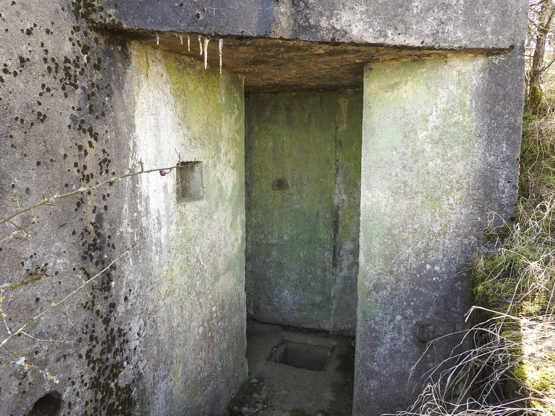 Ligne Maginot - AB35 - (Blockhaus pour canon) - L'entrée du blockhaus.