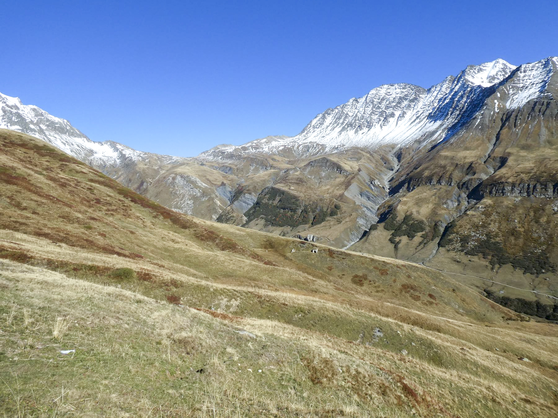 Ligne Maginot - BELLEGARDE - (Blockhaus de type indéterminé) - La construction et au fond le col de Seigne