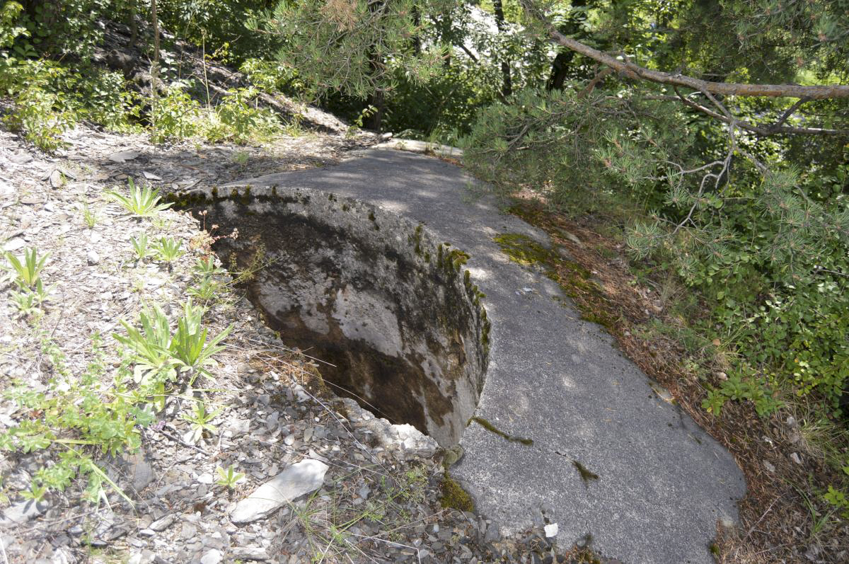 Ligne Maginot - CHATELARD - (Ouvrage d'infanterie) - Cloche GFM non installée