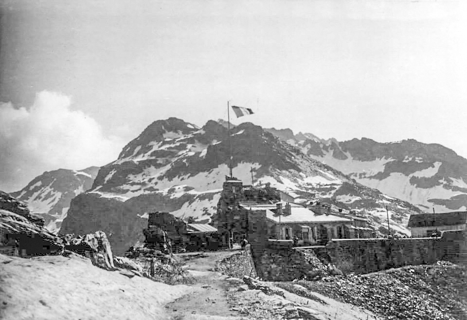 Ligne Maginot - REDOUTE RUINEE - (Ouvrage d'infanterie) - L'avant poste en juillet 1940