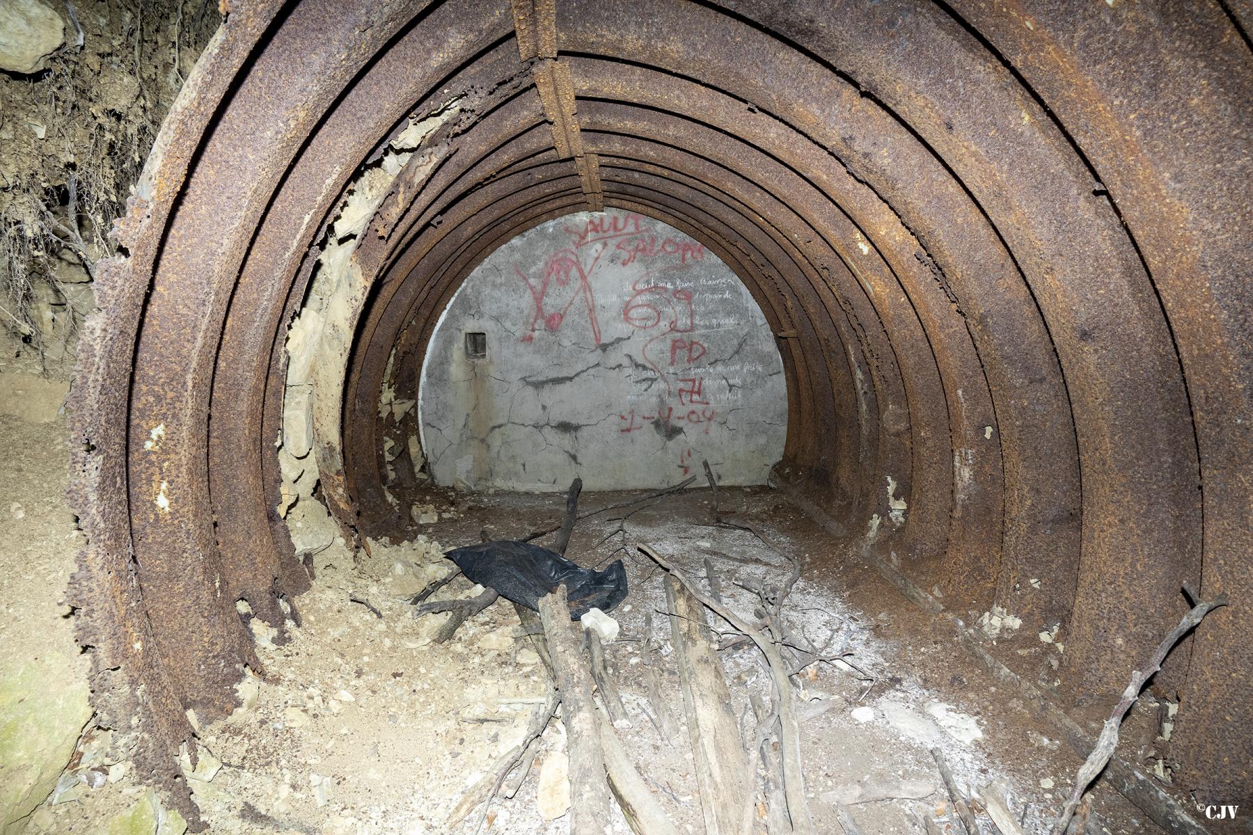 Ligne Maginot - SCHIDELBERG (QUARTIER TéTERCHEN - II/161° RIF) - (PC de Quartier) - Abri tôle métro de droite