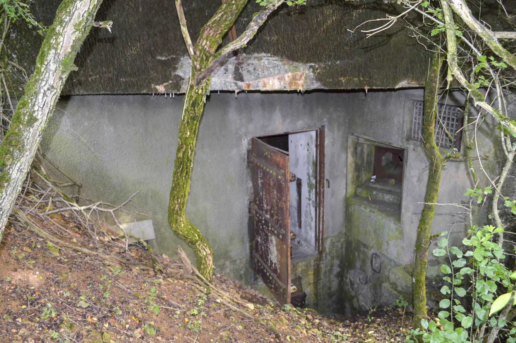 Ligne Maginot - FERME DU BOIS DU FOUR - O10 - (Observatoire d'artillerie) - Façade arrière