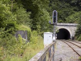 Ligne Maginot - BB59 - LES VANNELLES - (Blockhaus pour canon) - Bloc à gauche, pris du pont