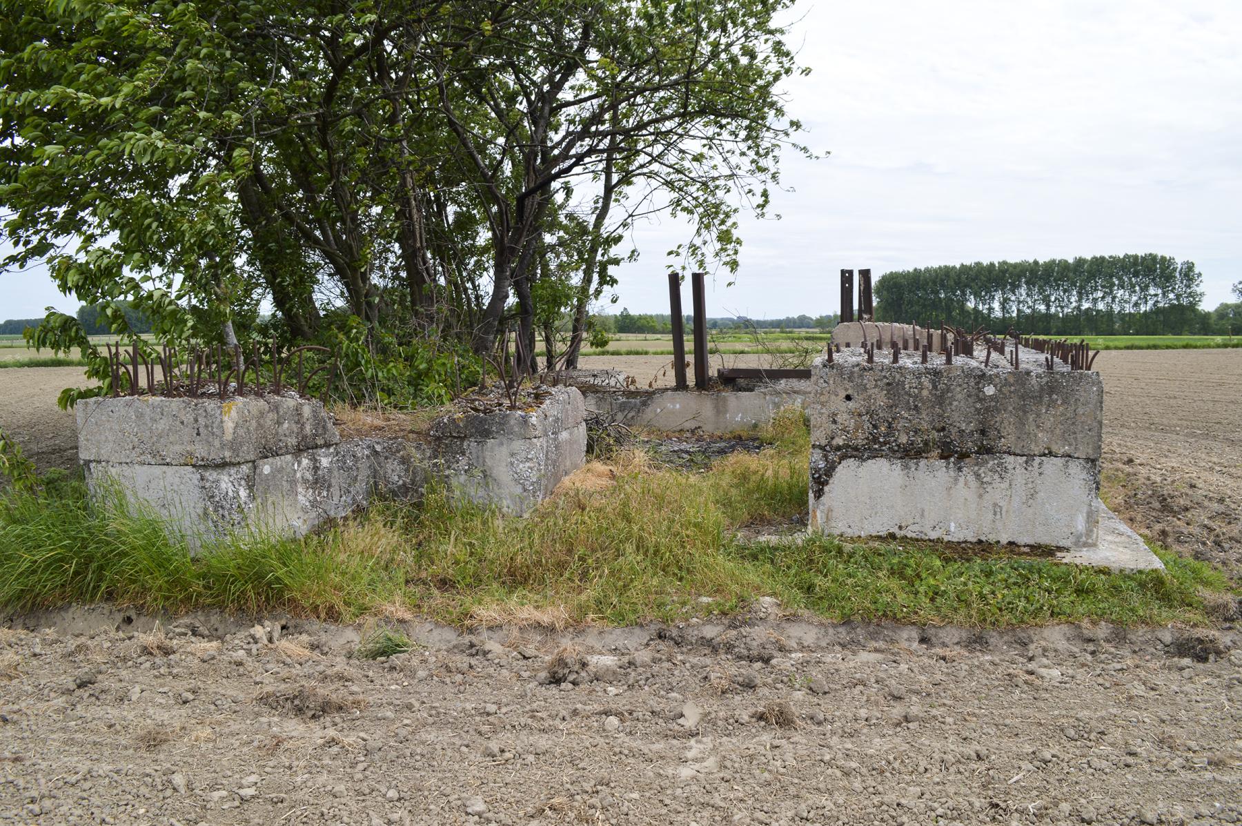 Ligne Maginot - BEF 340 - BLONDE RUE SUD - (Blockhaus pour canon) - 