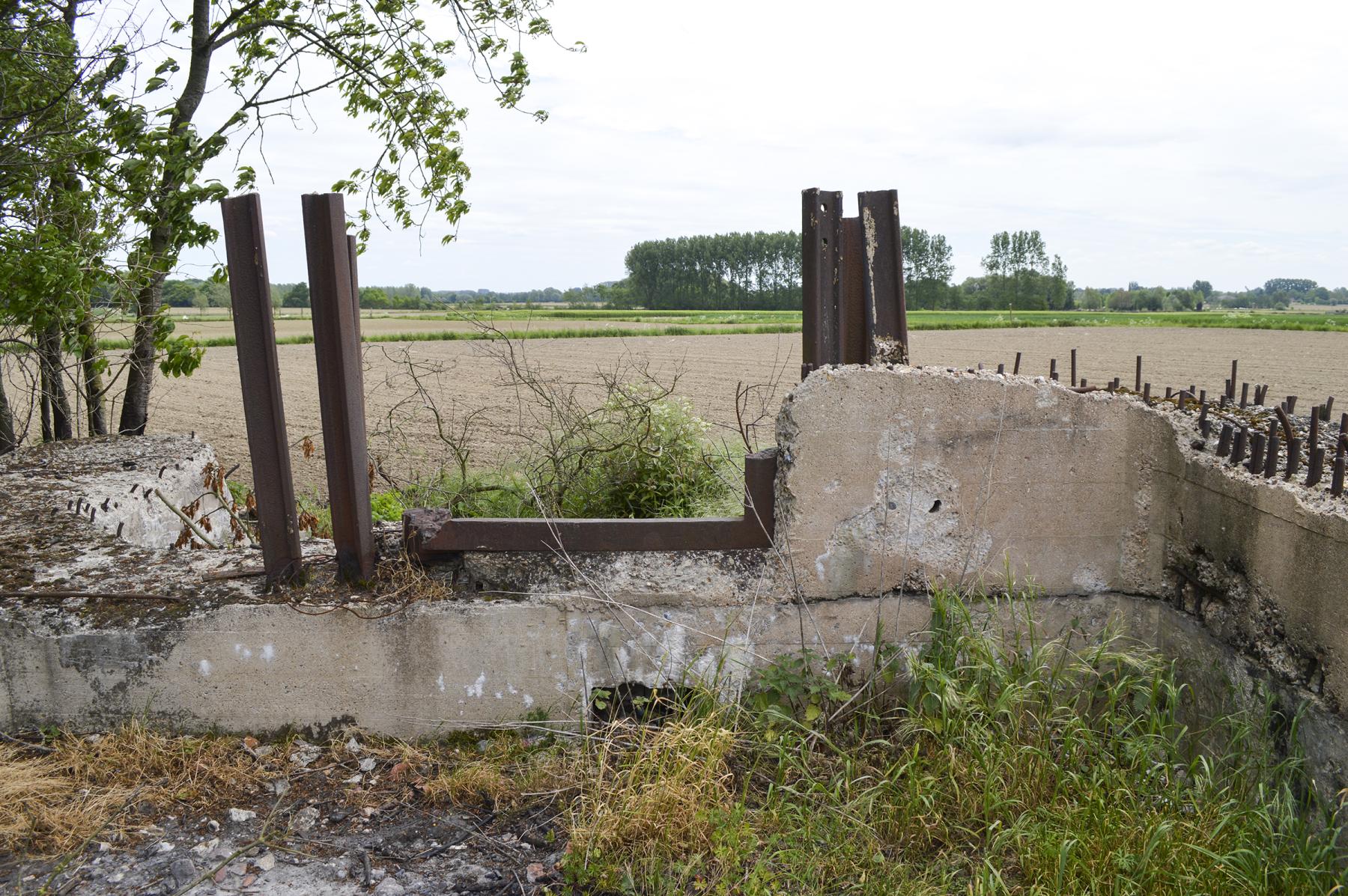 Ligne Maginot - BEF 340 - BLONDE RUE SUD - (Blockhaus pour canon) - 