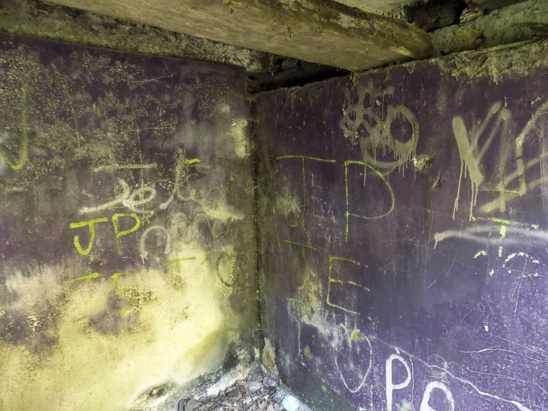 Ligne Maginot - Blockhaus Bb39-C - La PILLE - Faces droite et l'arrière