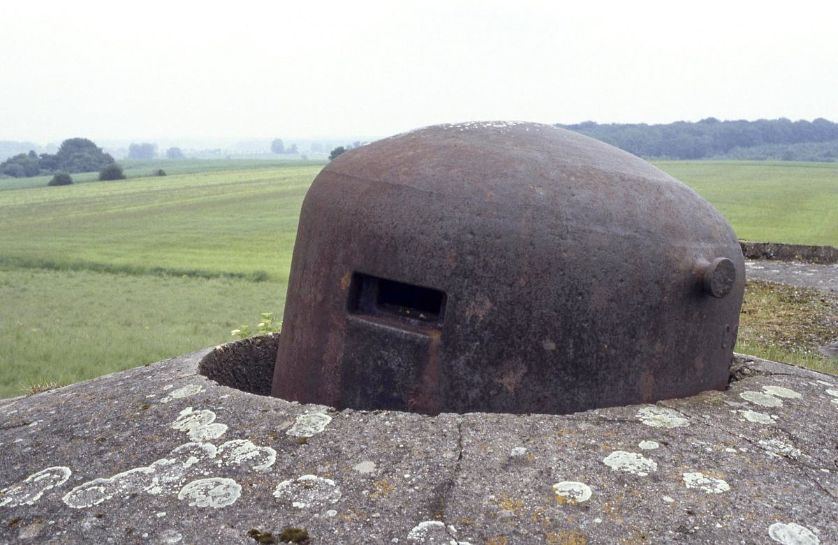 Ligne Maginot - CEZF-10 - LINSTROFF SUD - (Blockhaus lourd type STG / STG-FCR - Double) -  Cloche type C - en place