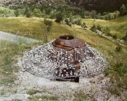 Ligne Maginot - CHATELET (TD N° 564) - (Cuve pour arme d'infanterie) - La tourelle avec sa couronne grillagée de camouflage