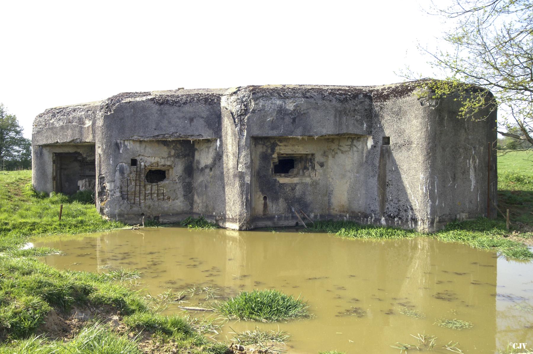 Ligne Maginot - Casemate A72 - Les AYVELLES Sud - 