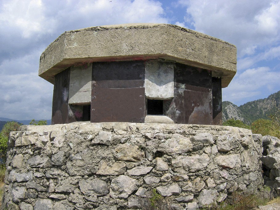 Ligne Maginot - CASTES RUINES 1 - (Observatoire d'infanterie) - 