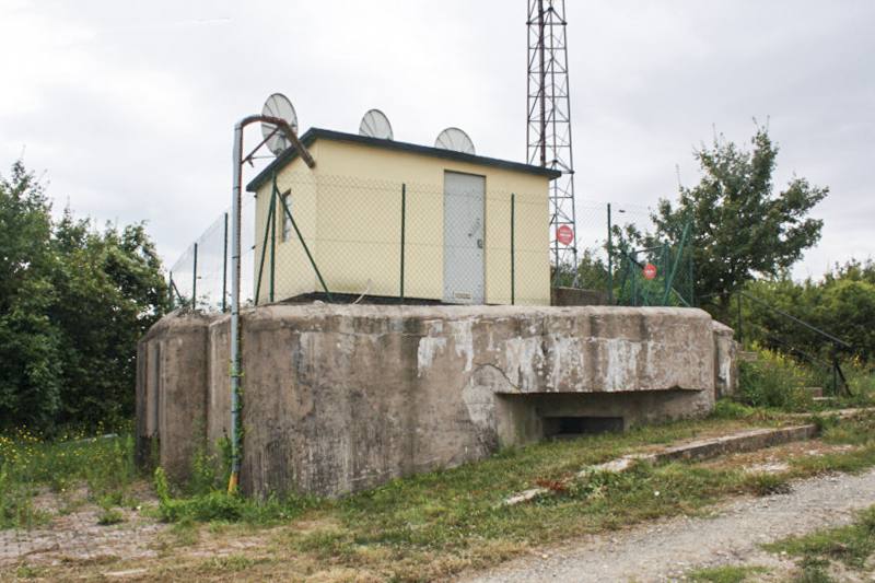 Ligne Maginot - AB9BIS - (Blockhaus pour canon) - Le créneau pour mitrailleuse