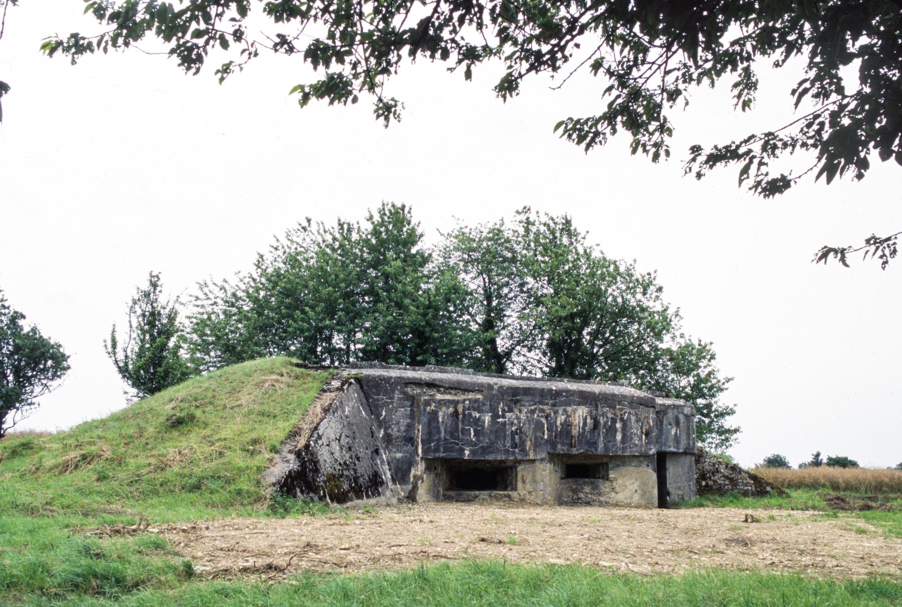 Ligne Maginot - AB28 - (Blockhaus pour canon) - La façade