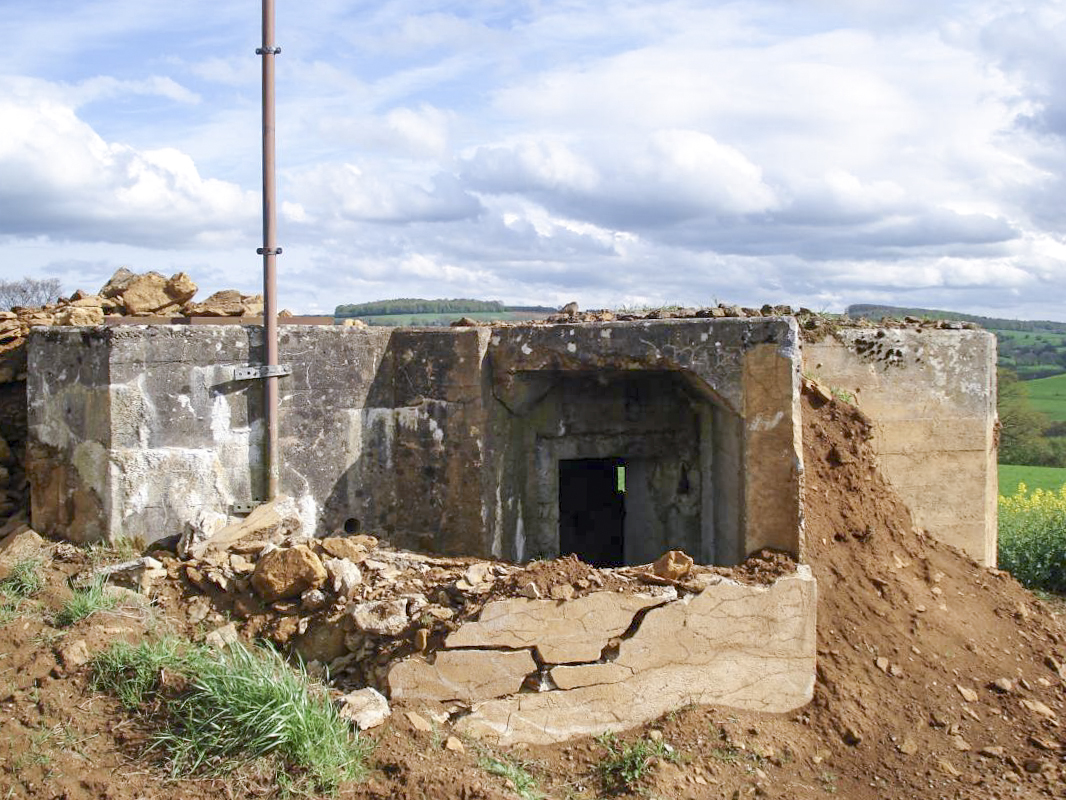 Ligne Maginot - 71 - PIERRE TROUEE - (Blockhaus pour arme infanterie) - 