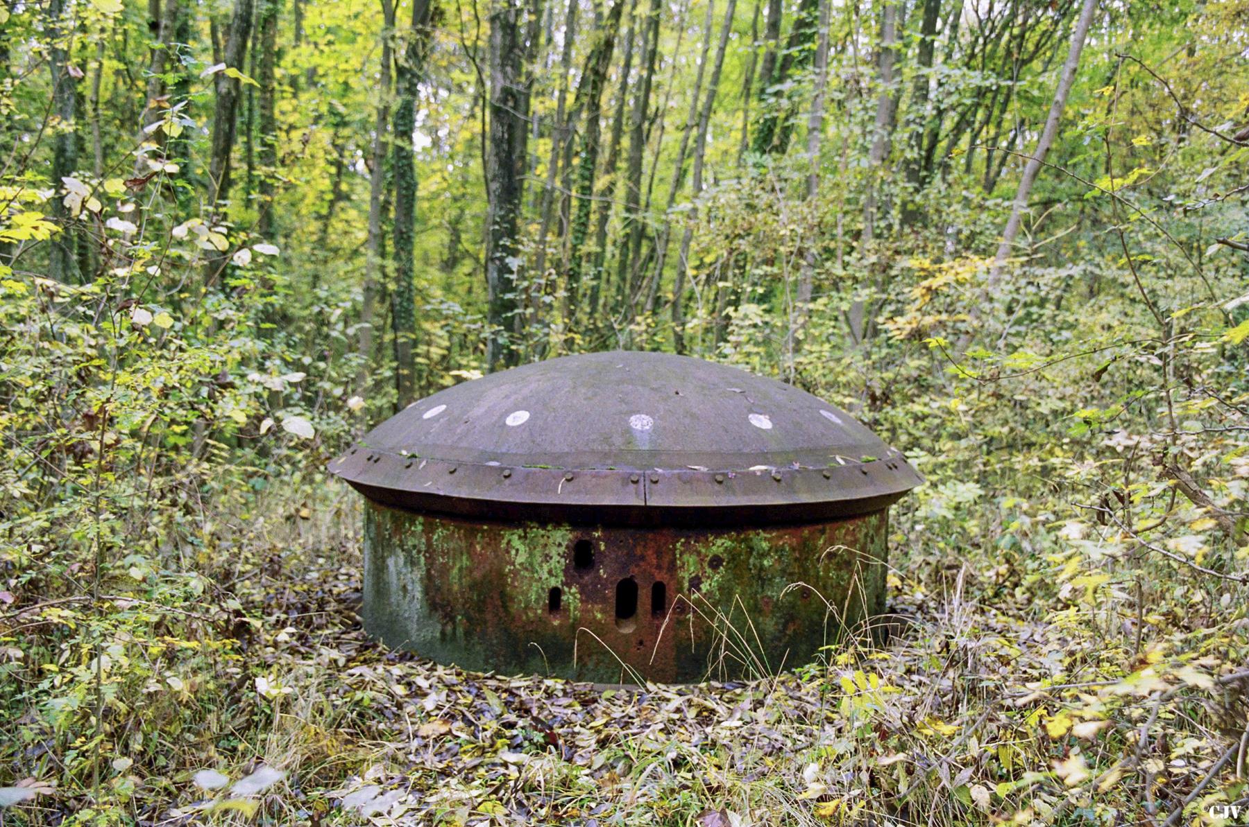 Ligne Maginot - KERFENT - A34 - (Ouvrage d'infanterie) - Bloc 1
La tourelle de mitrailleuses transformée en AM