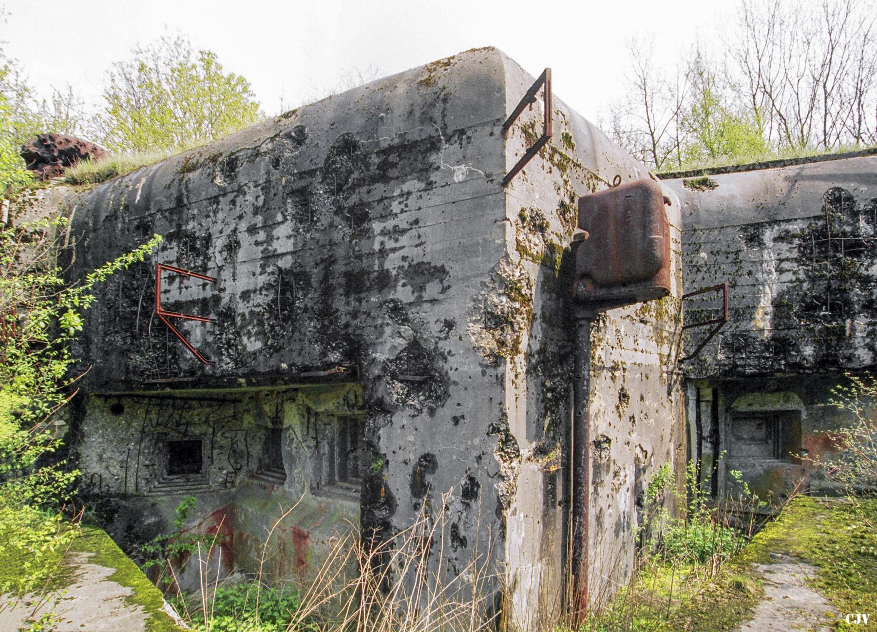 Ligne Maginot - KERFENT - A34 - (Ouvrage d'infanterie) - Bloc 2
Vue sur les créneaux