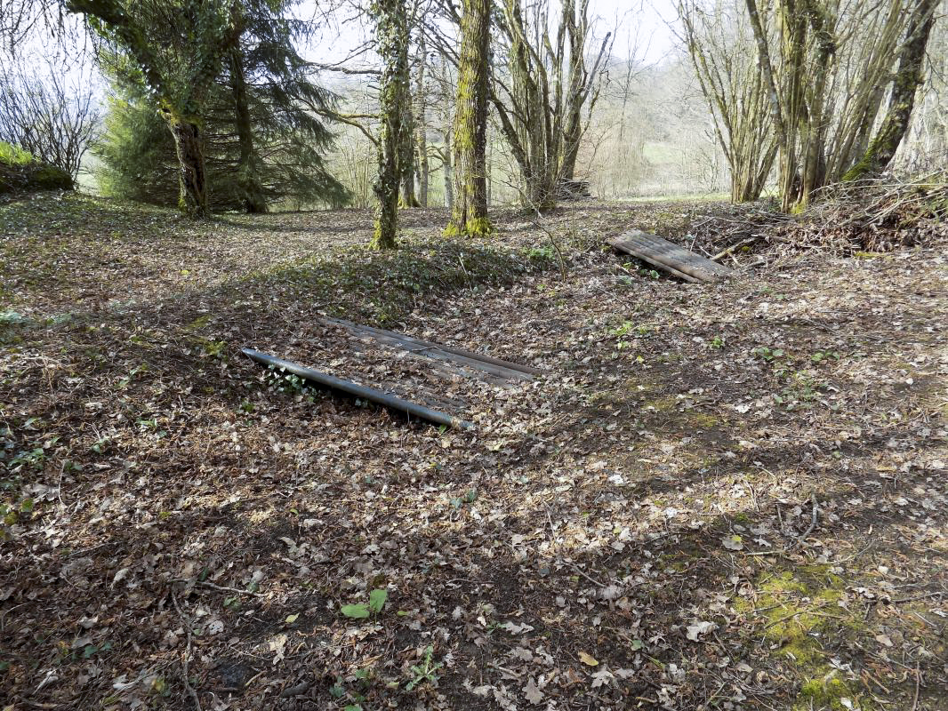 Ligne Maginot - 5B - LES ENTRECOURS - (Blockhaus pour arme infanterie) - Tranchée  vers 4B