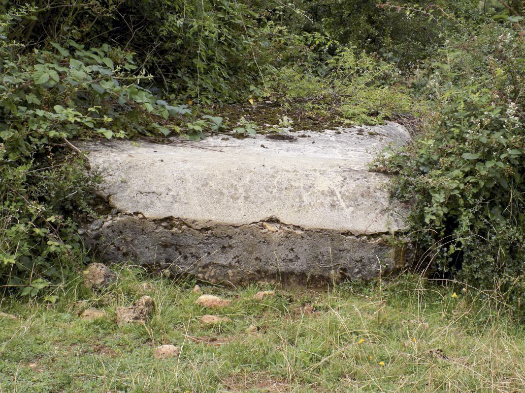 Ligne Maginot - 10C - CHATEAU D'AUTRECOURT - (Blockhaus pour arme infanterie) - Face droite