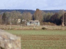 Ligne Maginot - 22BIS - BREVILLY NORD-OUEST - (Blockhaus pour arme infanterie) - Vue vers A90, direction de tir créneau gauche