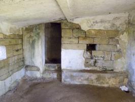 Ligne Maginot - CITADELLE DE MONTMEDY OUEST - (Observatoire d'artillerie) - Face droite avec l'entrée vers puits d'observation