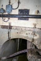 Ligne Maginot - MOLVANGE - A9 - (Ouvrage d'artillerie) - L'égout avec arrivée des cables