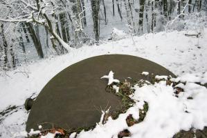 Ligne Maginot - MOLVANGE - A9 - (Ouvrage d'artillerie) - Bloc 2
L'une des deux cloches GFM surplombant la falaise