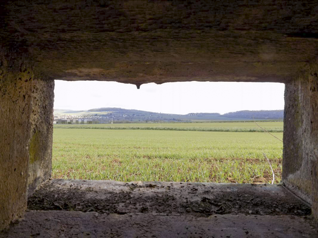 Ligne Maginot - 15C - FOND D'YVAUX EST - (Blockhaus pour arme infanterie) - Vue du créneau FM