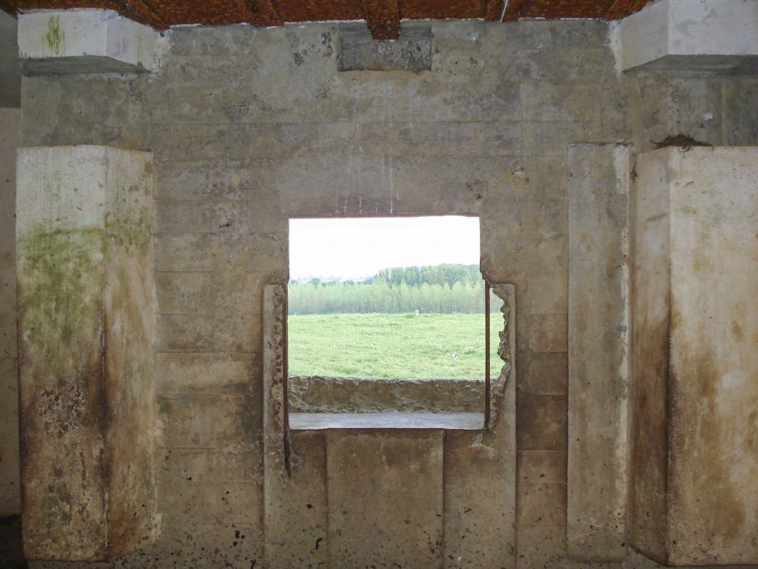 Ligne Maginot - A93 - CHYBERCHAMP - (Casemate d'artillerie) - L’intérieur
Embrasure d'artillerie