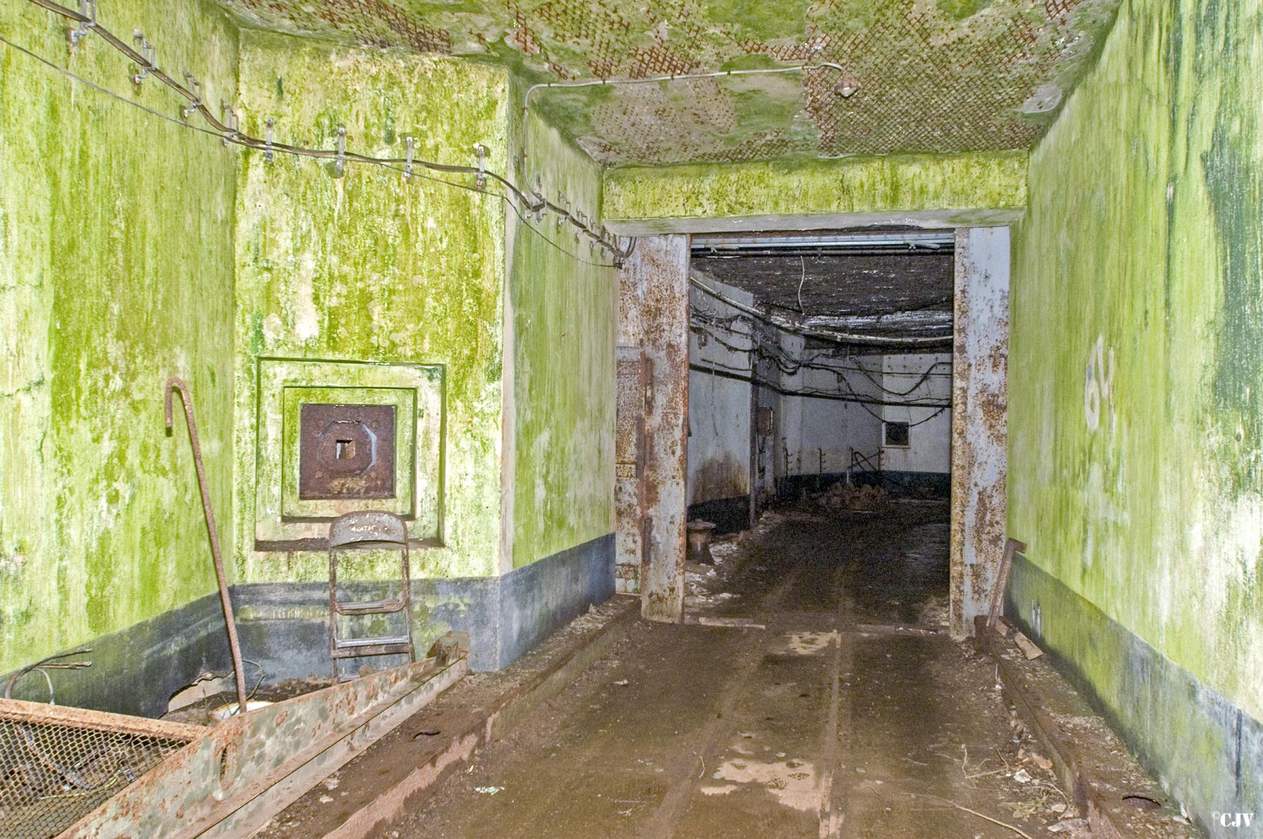 Ligne Maginot - MOLVANGE - A9 - (Ouvrage d'artillerie) - Entrée munitions