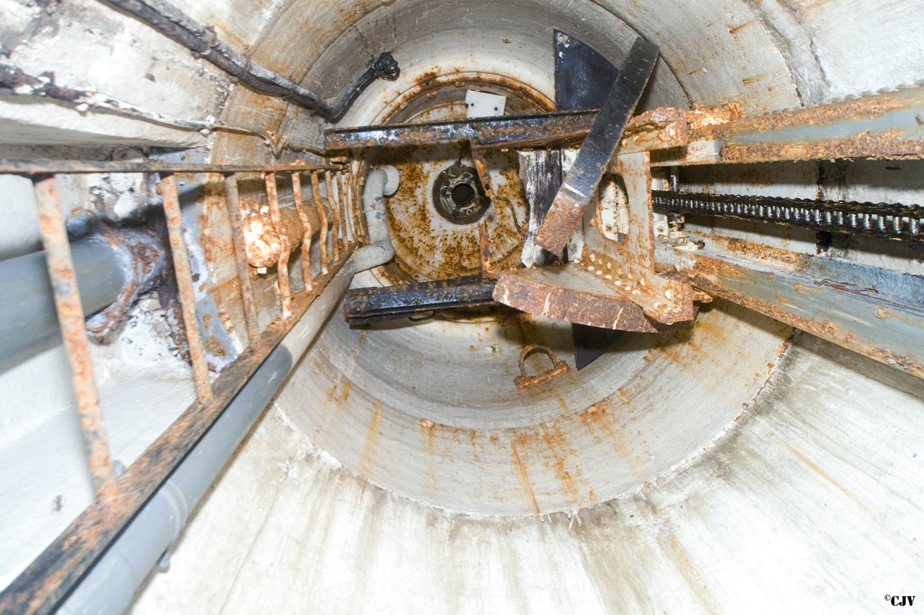 Ligne Maginot - MOLVANGE - A9 - (Ouvrage d'artillerie) - Bloc 1
Cloche VDP