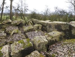 Ligne Maginot - LEYVILLER - (Stand de tir) - Le mur de réception des tirs est démantelé.